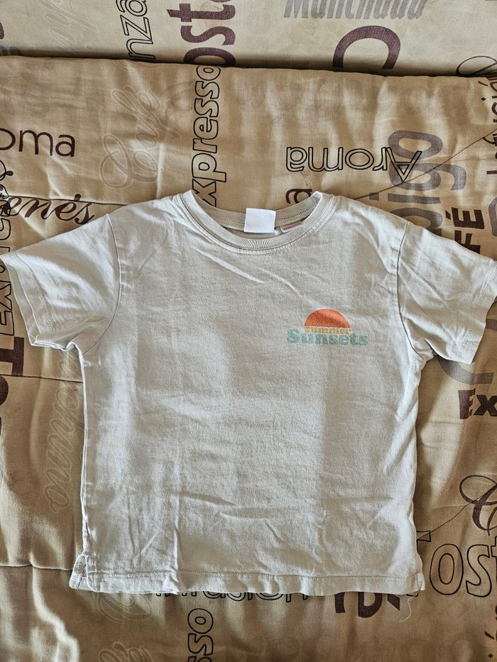 T-shirt manche courte garçon taille 3/4 ans marque Zara très bon état - photo numéro 3