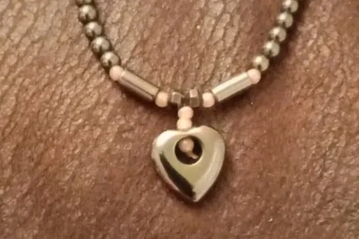 Collier pendentif coeur perles vintage - photo numéro 6