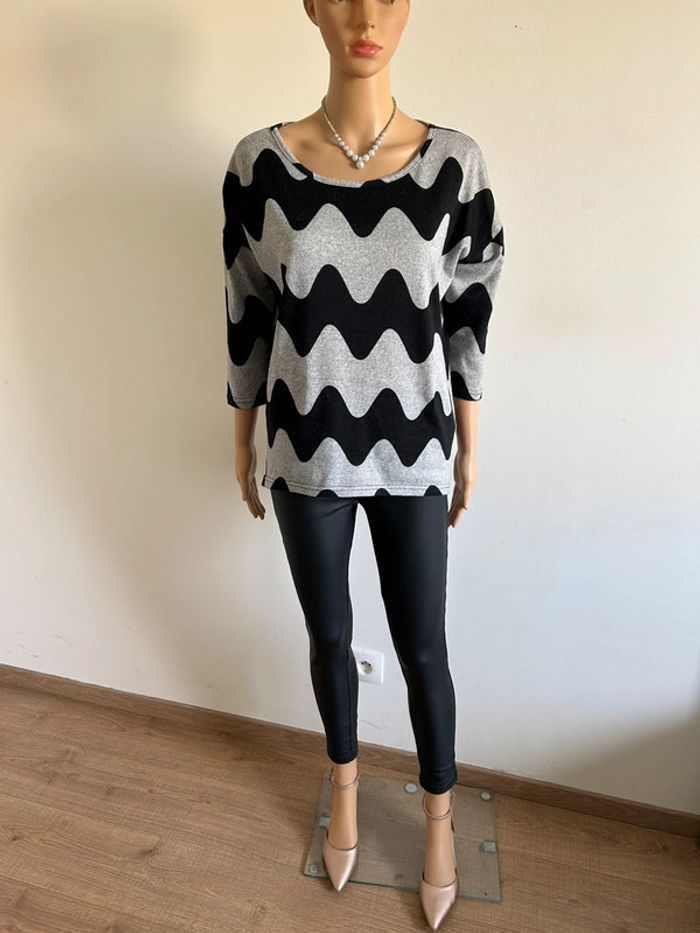 Pull léger gris et noir Only taille S excellent état - photo numéro 3