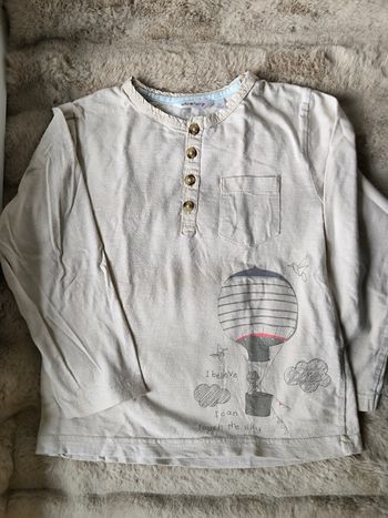 T-shirt manches longues beige léger garçon 5 ans bon état