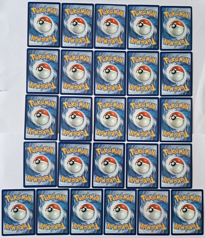 🃏 Lot de 51 cartes Pokémon JCC françaises 2022 Epée et Bouclier Stars Etincelantes - photo numéro 5