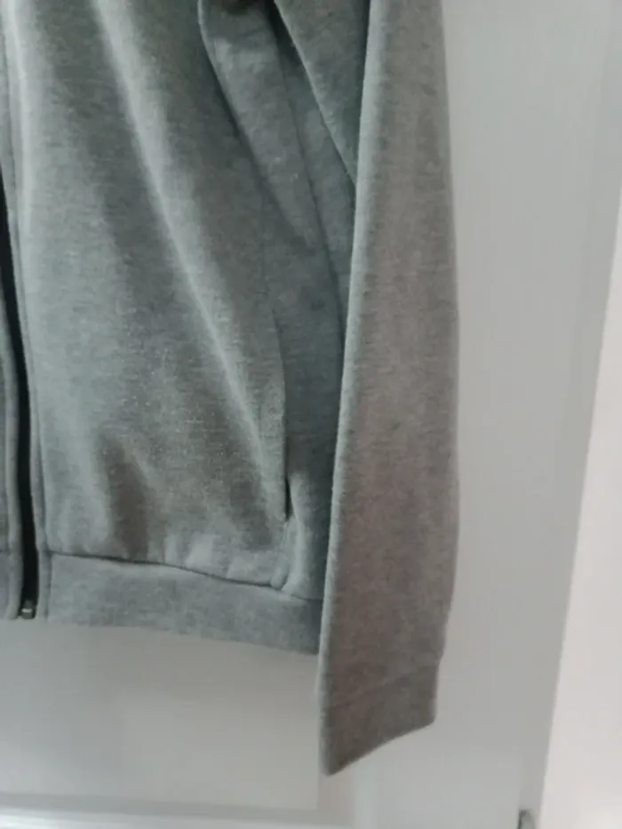Veste grise - photo numéro 3