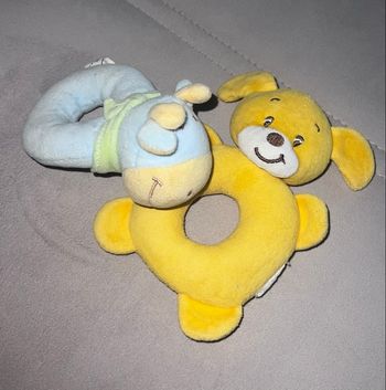 Hochets souples jouets bébé 