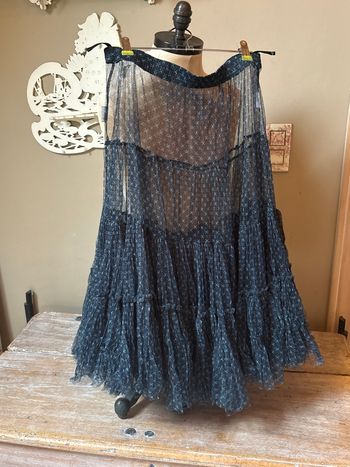 Bohémia – Jupon bleu très foncé (presque noir) – Taille M – Motifs bleu & blanc 