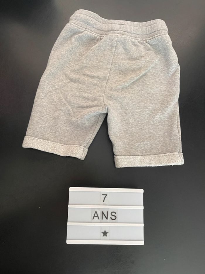 Short H&M 7 ans - photo numéro 2