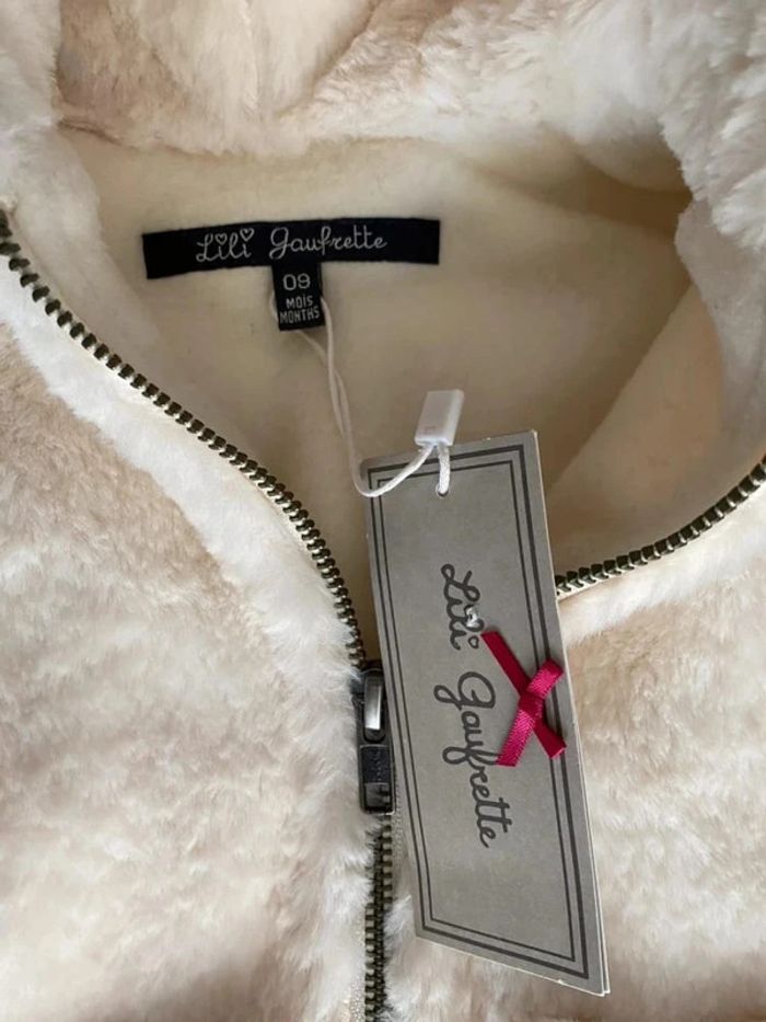 Joli manteau Lili gaufrette 9 mois neuf - photo numéro 2