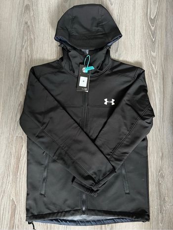 Coupe vent under armour