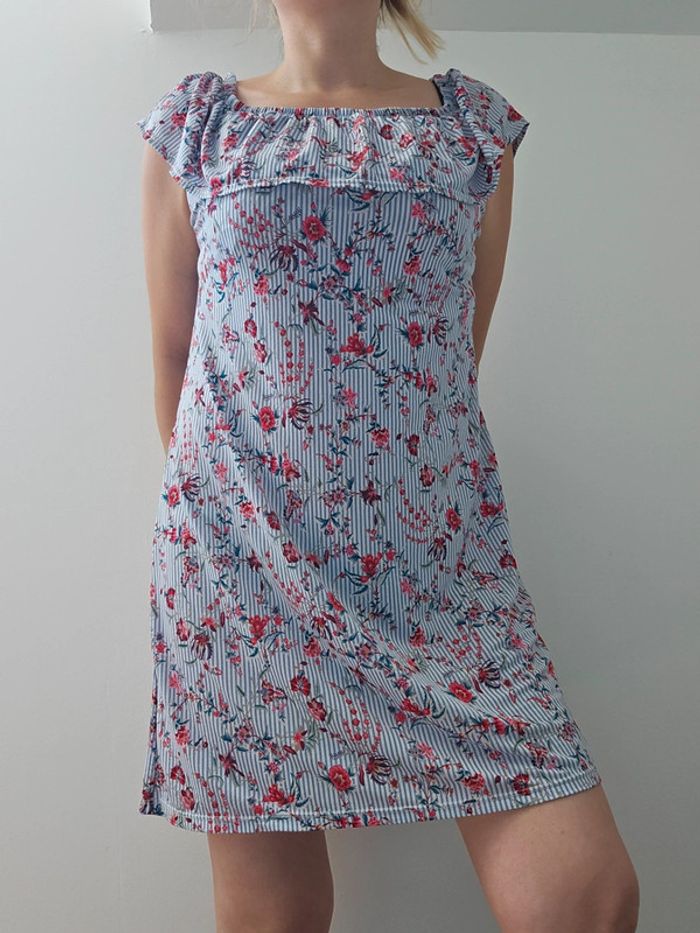 Robe ligne à suivre taille 40