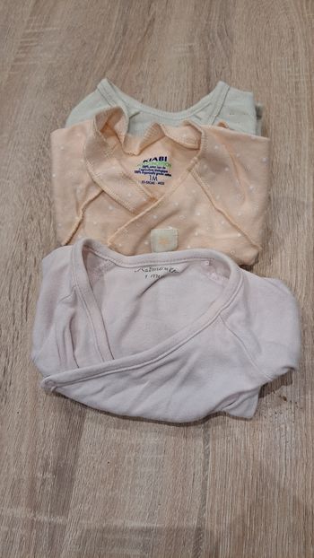 Lot de bodies 1 mois
