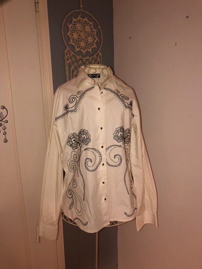 Chemise