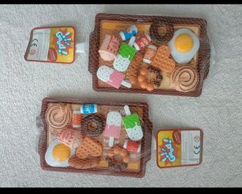 2 lots de petites dinette breakfast (petites pièces à utiliser à partir de 3 ans)