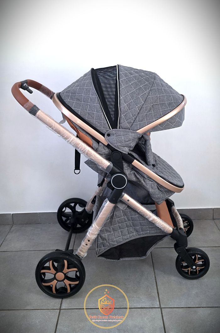 Poussette 3-en-1 Magic ZC grise / Neuve / Vendeuse déclarée dans la puériculture. - photo numéro 9