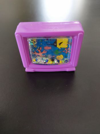 Taille crayon télévision