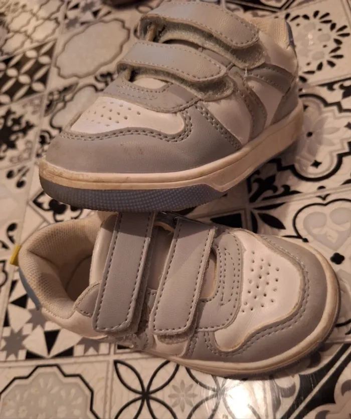 🎀 basket kiabi taille 22 🎀 - photo numéro 2