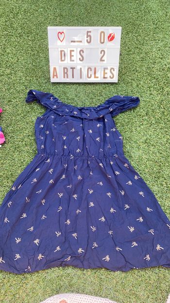 Robe enfant taille 12 ans marine et dorée