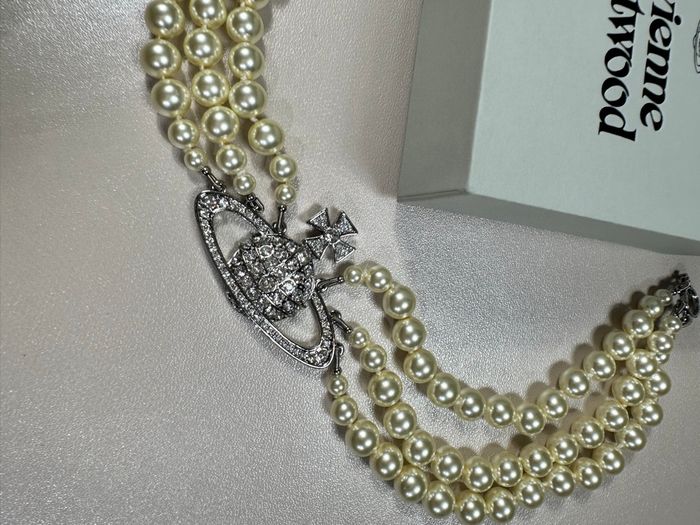 Collier à perles 3 rangs gros orb vivienne Westwood argenté