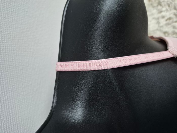 Soutien gorge Tommy Hilfiger rose - Taille 85B - Neuf - photo numéro 3
