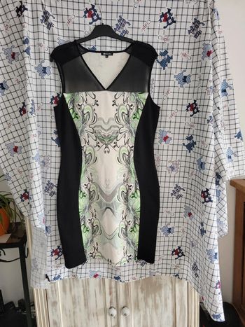 Robe noire été sans manche T42