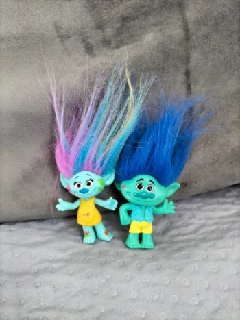 Lot figurines trolls 2015