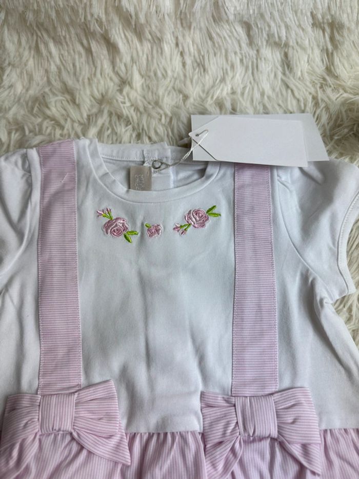 Barboteuse rose et blanche Chicco taille 12 mois - photo numéro 2