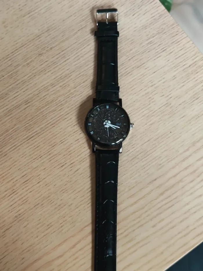 Montre noire quartz style fantôme, méca noire - photo numéro 3