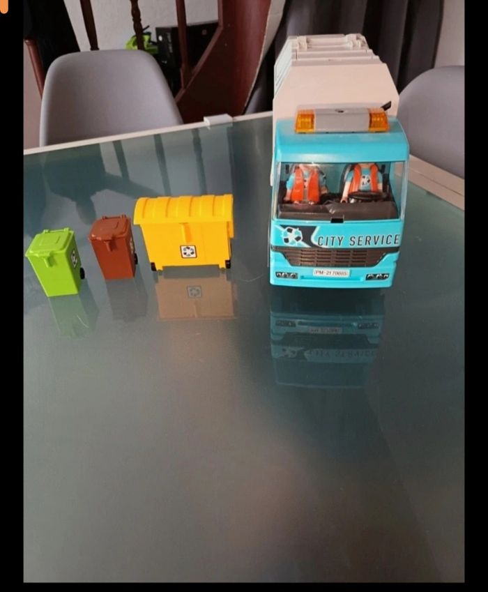Camion poubelle