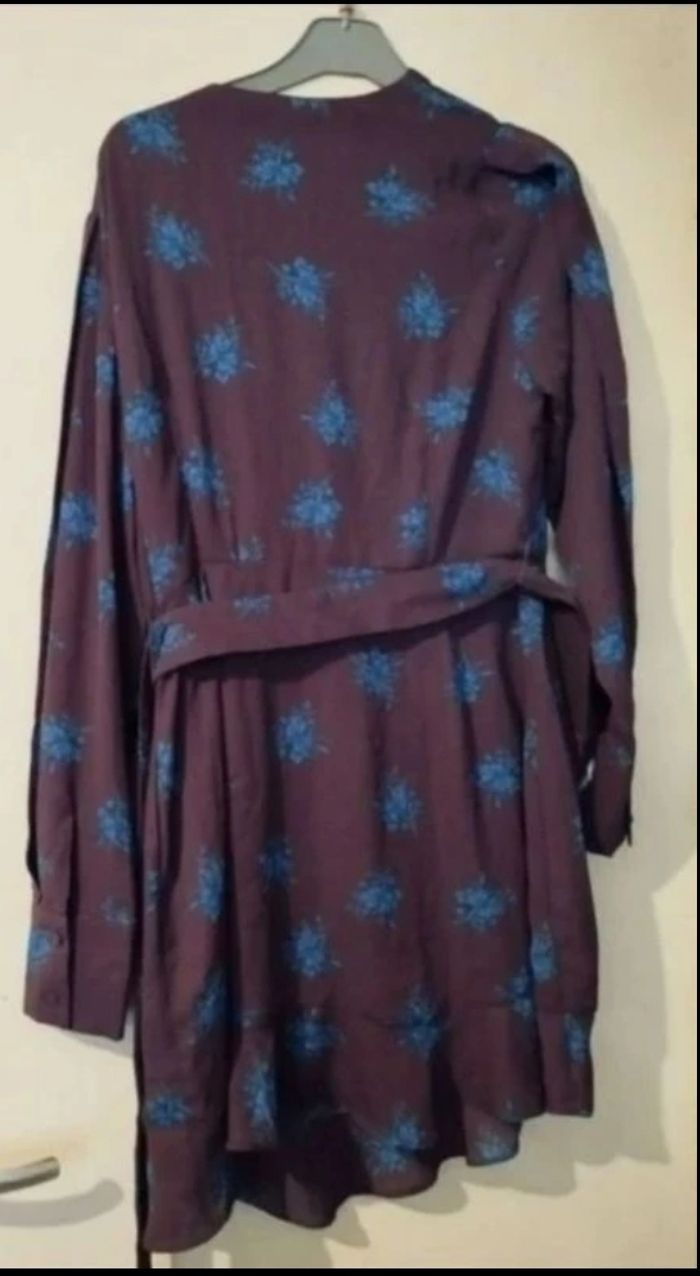Robe a fleurs bleues - photo numéro 3