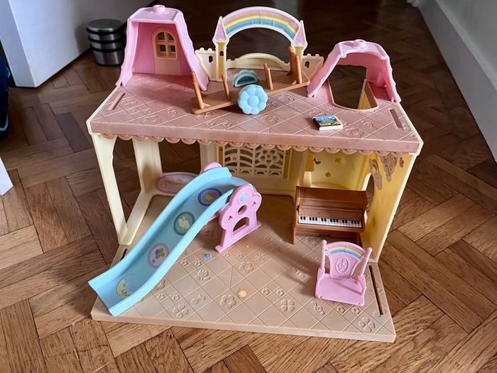 Crèche Sylvanian - photo numéro 2