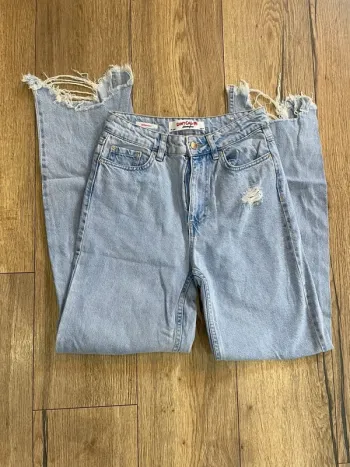 Jean taille haute Jennyfer