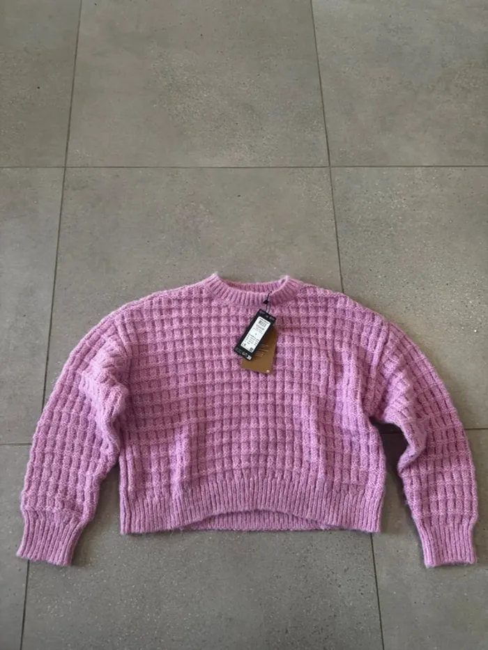 Pull rose Vero Moda, taille S, neuf, valeur 35€