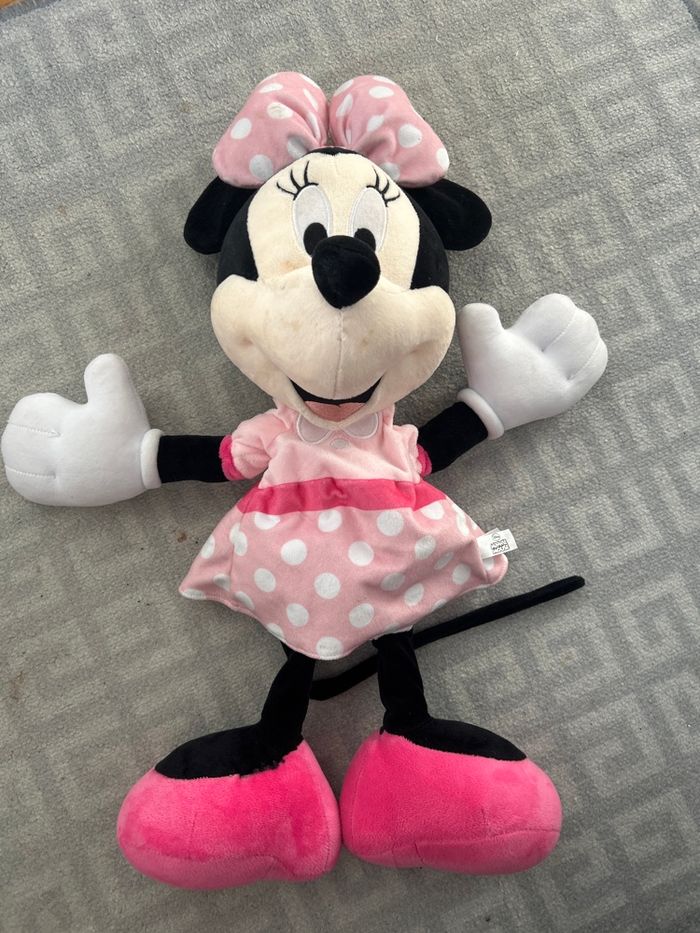 Peluche cache pyjama miney