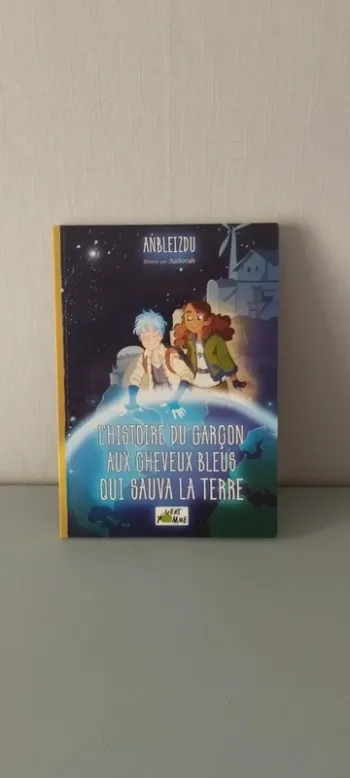 L'histoire du garçon aux cheveux bleus qui sauva la terre