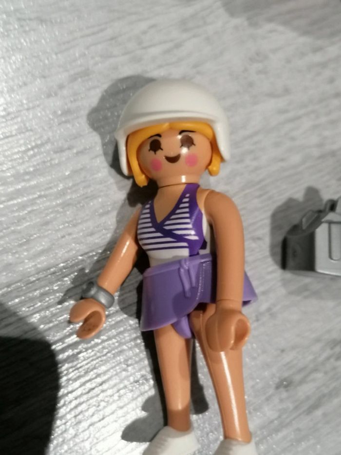 Playmobil scooter et personnage 👧🏻 - photo numéro 11