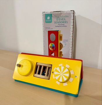 Activités d’éveil sensoriel en bois - 6 à 18 mois