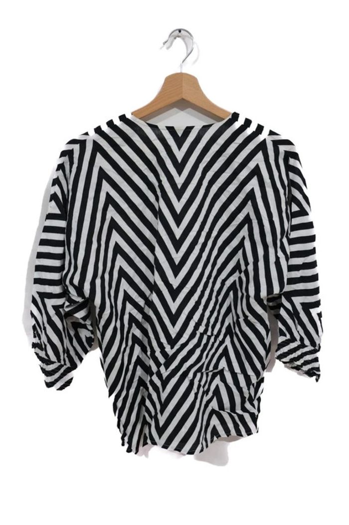 C51 blouse noir/blanc Guy Laroche 36 - photo numéro 2