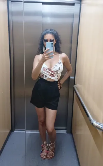 Combishort noire fleurie