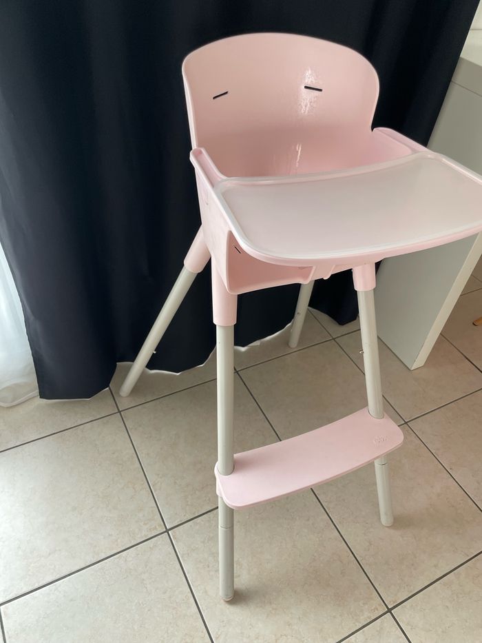 Chaise haute bébé fille rose s’adapte au bar - photo numéro 5
