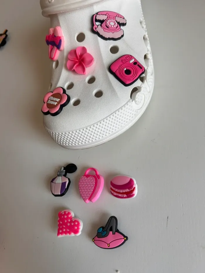Lot de 10 charms rose / déco pour crocs - photo numéro 2