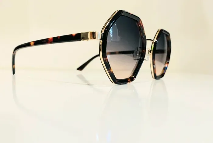 Lunette de soleil mixte hexagonale marron léopard verres dégradés uvprotection catégorie 2 - photo numéro 3