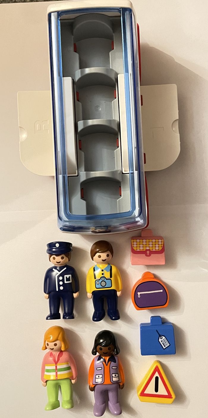 Autocar de voyage Bus Junior Playmobil 6773 - photo numéro 6