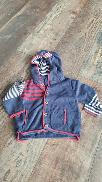 Gilet catimini 18 mois en très bon état