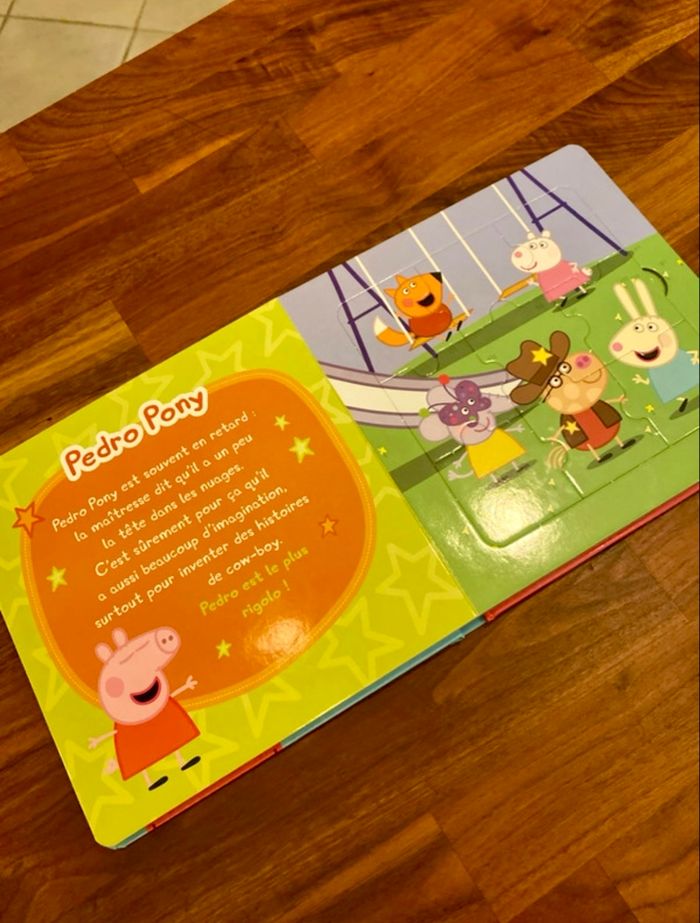 Livre puzzle Peppa Pig parfait etat - photo numéro 4