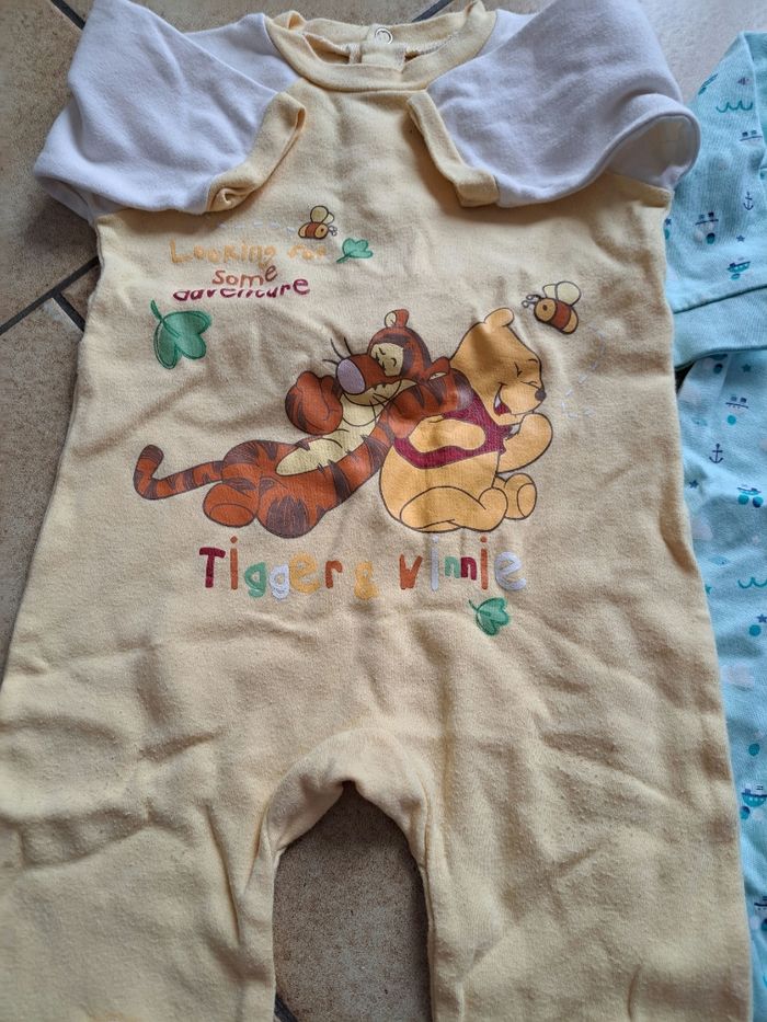 Pyjamas 3 mois - photo numéro 2