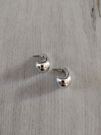 Boucles d'oreilles neuves