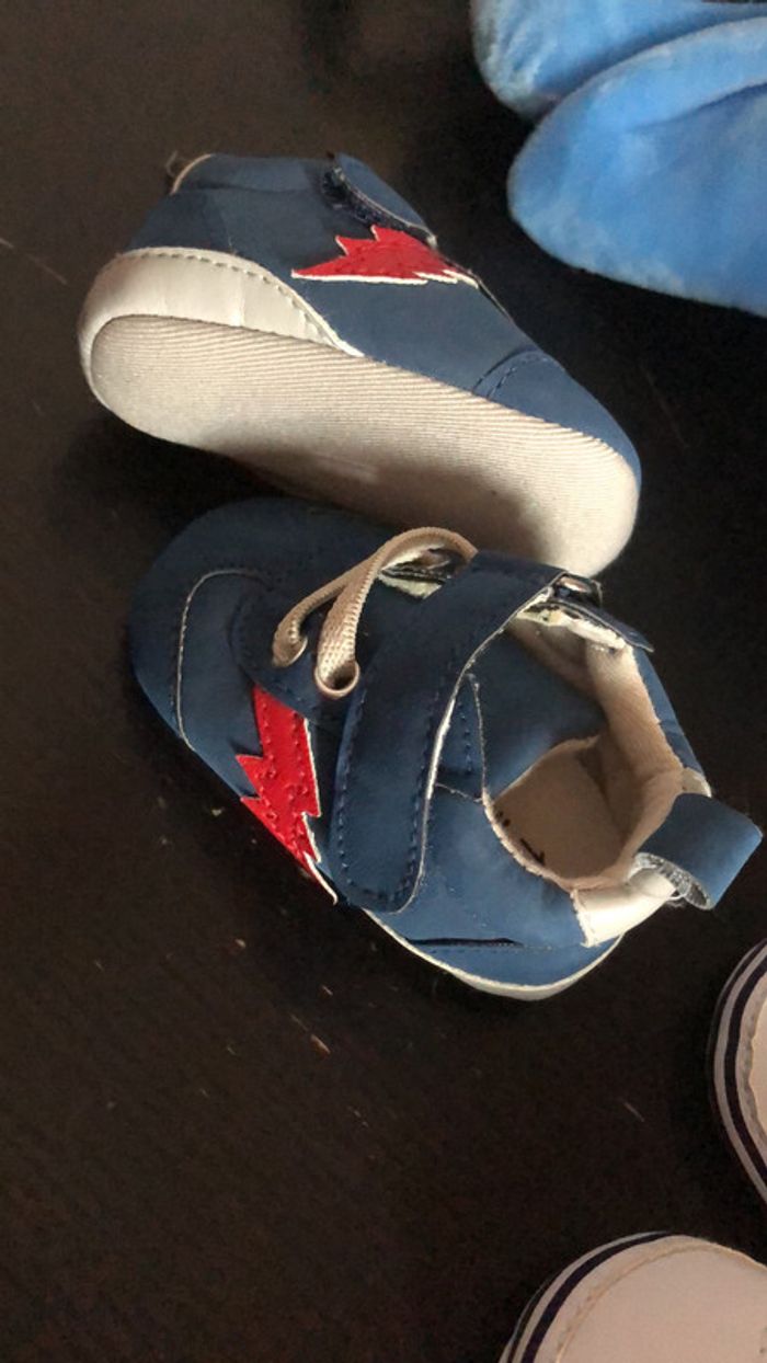 Chaussure bébé jamais mise 16 - photo numéro 2