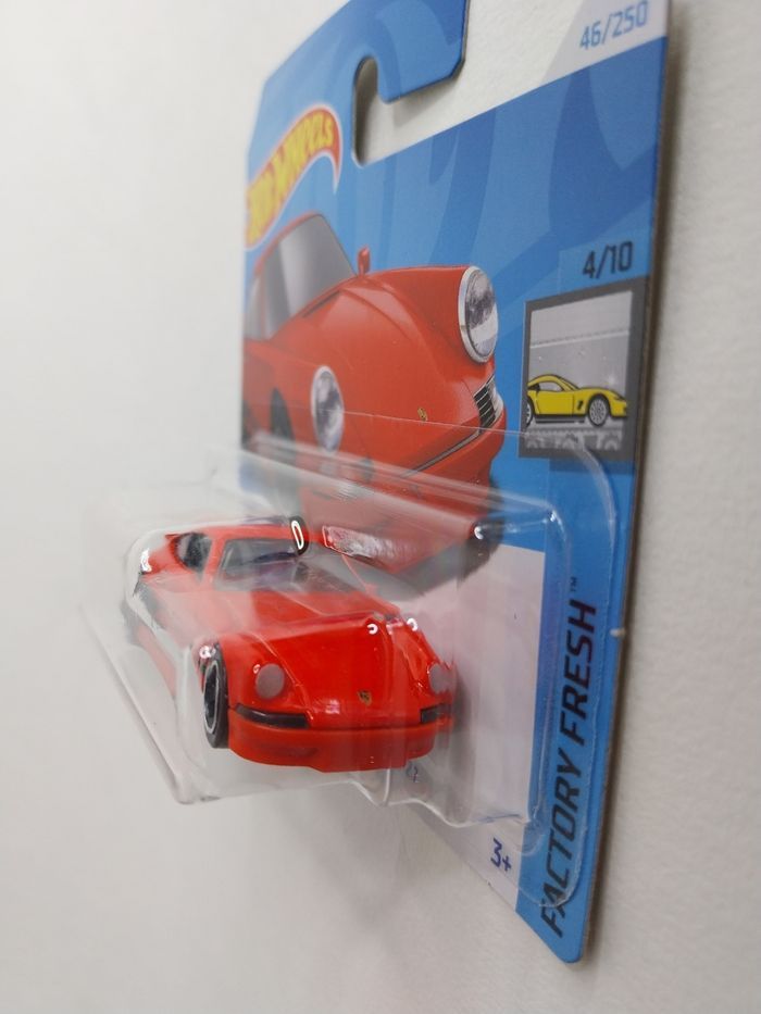 Hot Wheels Porshe 911 Carrera RS 2.7 2024 - photo numéro 3
