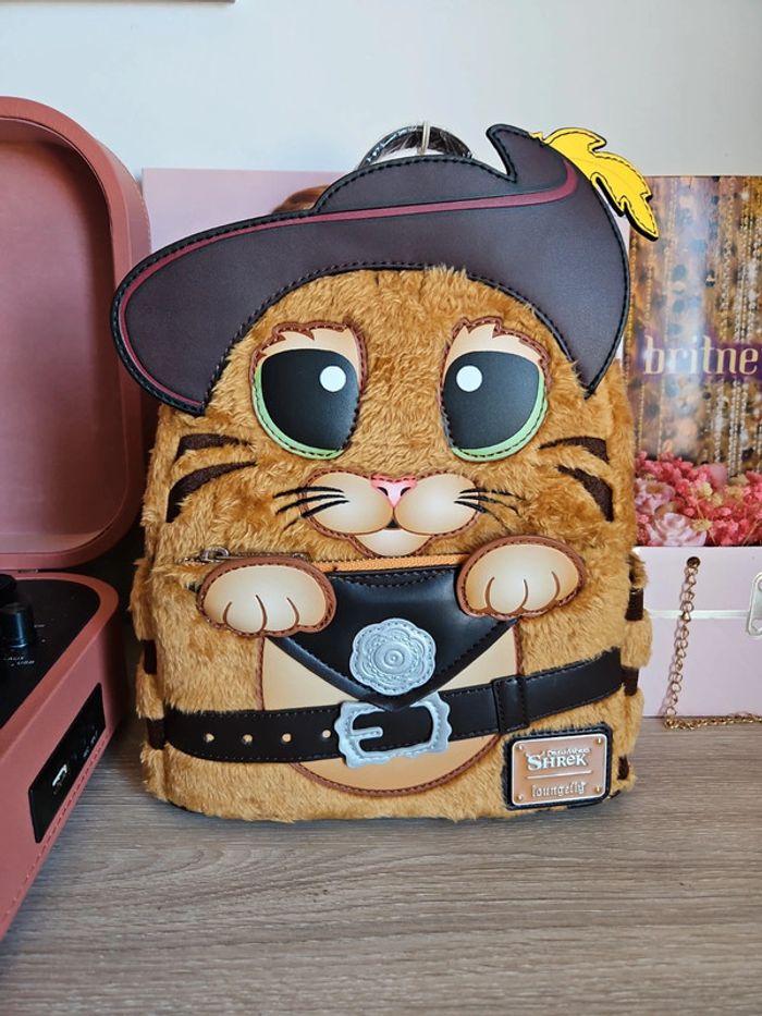 Loungefly chat potté <3