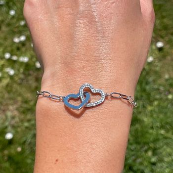 Bracelet coeurs entrelacés scintillants en acier inoxydable