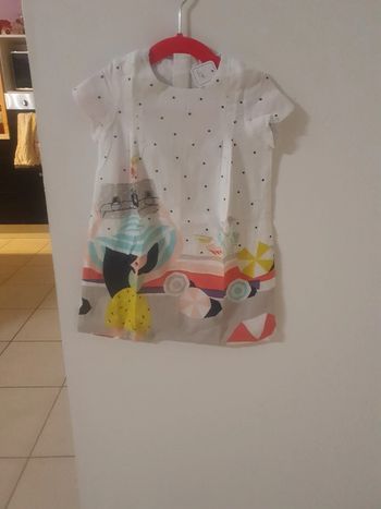 Robe coupe droite manche courte dessin plage sur le bas 2 ans catimini