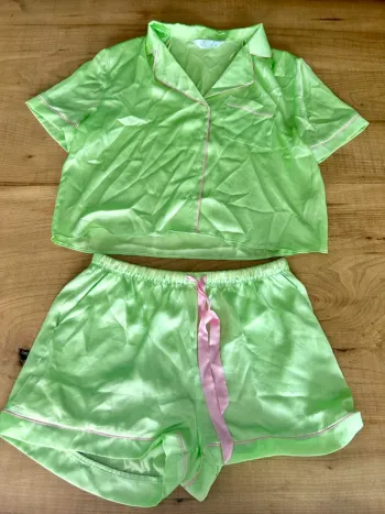 Pyjama satin femme